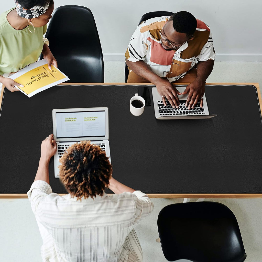 Aura Desk Mat non-slip rubber base